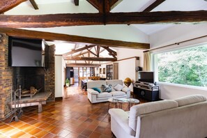 Living area - La P'tite Cartonnerie (MIGNE AUXANCES)