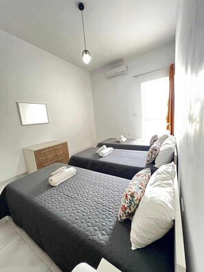 Iron/ironing board, WiFi, bed sheets - Swieqi Large 2BDR Maisonette with Yard by PMI (Swieqi)