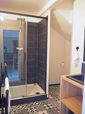 Bathroom - Les Tilleuls - PERSAC (PERSAC)