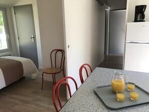 Room - Chalet N° 3 - SAINT SECONDIN (SAINT SECONDIN)