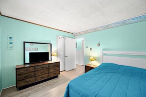 WiFi, bed sheets - Three Bedroom Oceanside Condo Steps from the Beach (Ocean City)