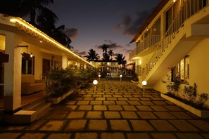 Exterior - King of Kings by iLiF Hotels (Borli)