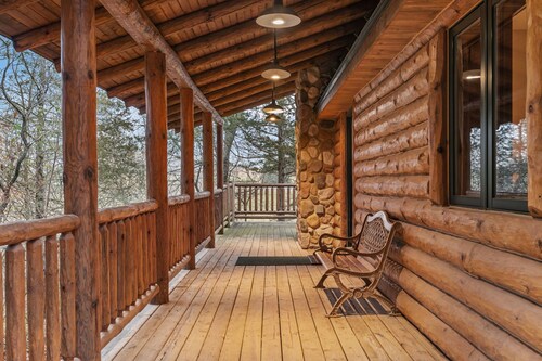 Rustic Ridge Cabin 103 - Private Woodland Retreat near Devil's Lake State Park