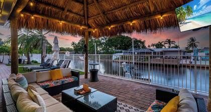 Hummingbird Harbor by Avantstay Pool + Game Room + Dock + Fire Pit + Outdoor Lounge Near Beach + Las Olas