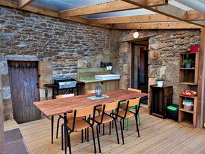 Outdoor dining - LES POMMIERS - SINGLY (SINGLY)