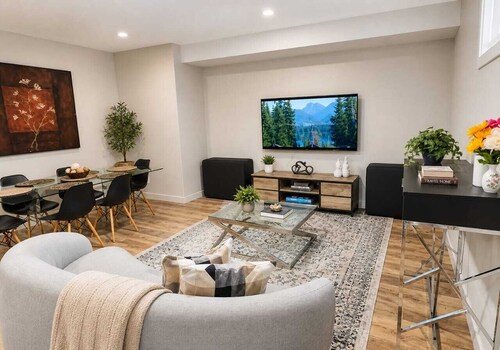 Luxury Executive Home in Windermere | Sleeps Comfortably