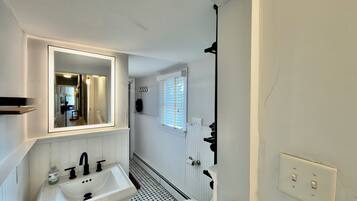 milieuvriendelijk toiletgerief, een haardroger, handdoeken, zeep