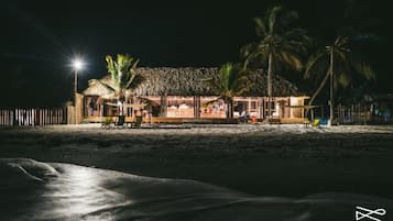 Mặt tiền nơi lưu trú