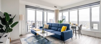 High Rise 1BR Condo w Balcony & Beautiful Views