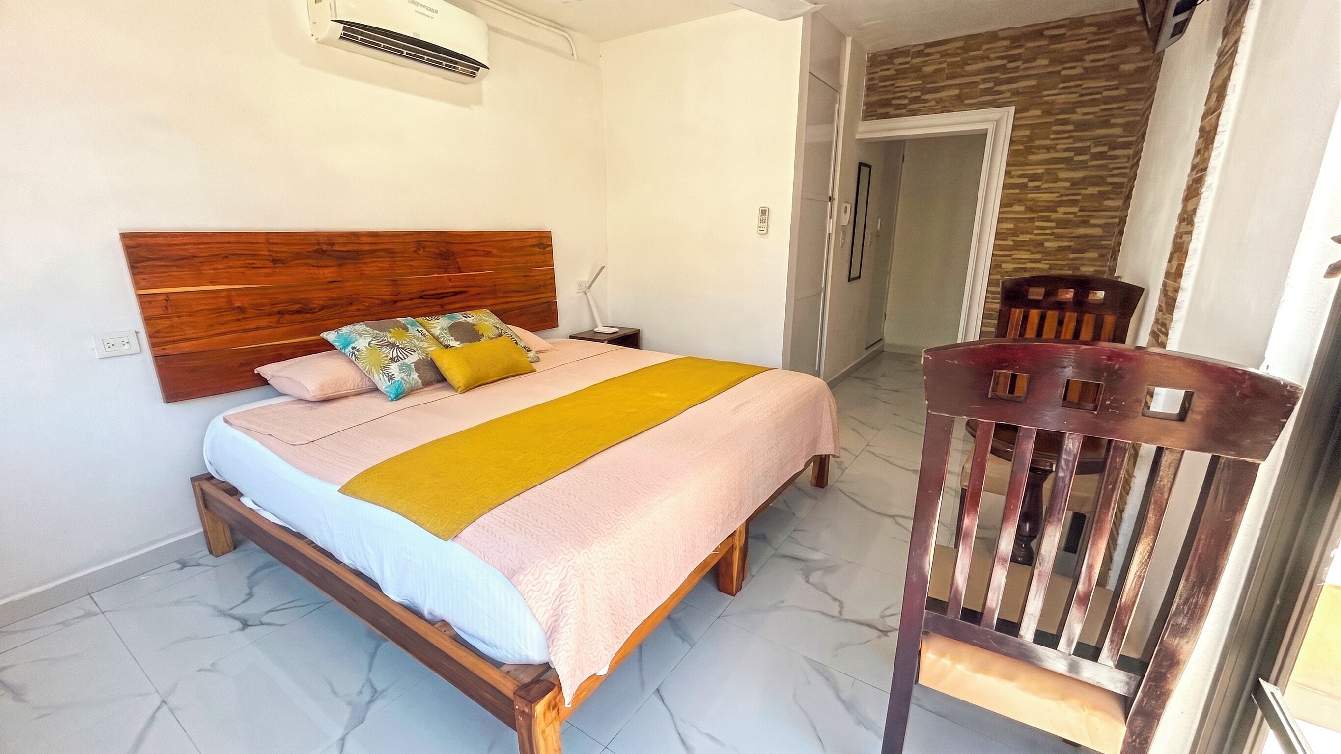 Deluxe Double Room | Free WiFi
