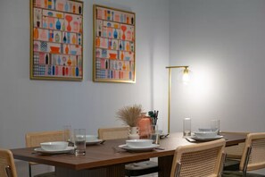 Dining - World Cup Welcome! Modern Loft Near Metlife+ NYC! Theater+Coffee Bar! (Hoboken)