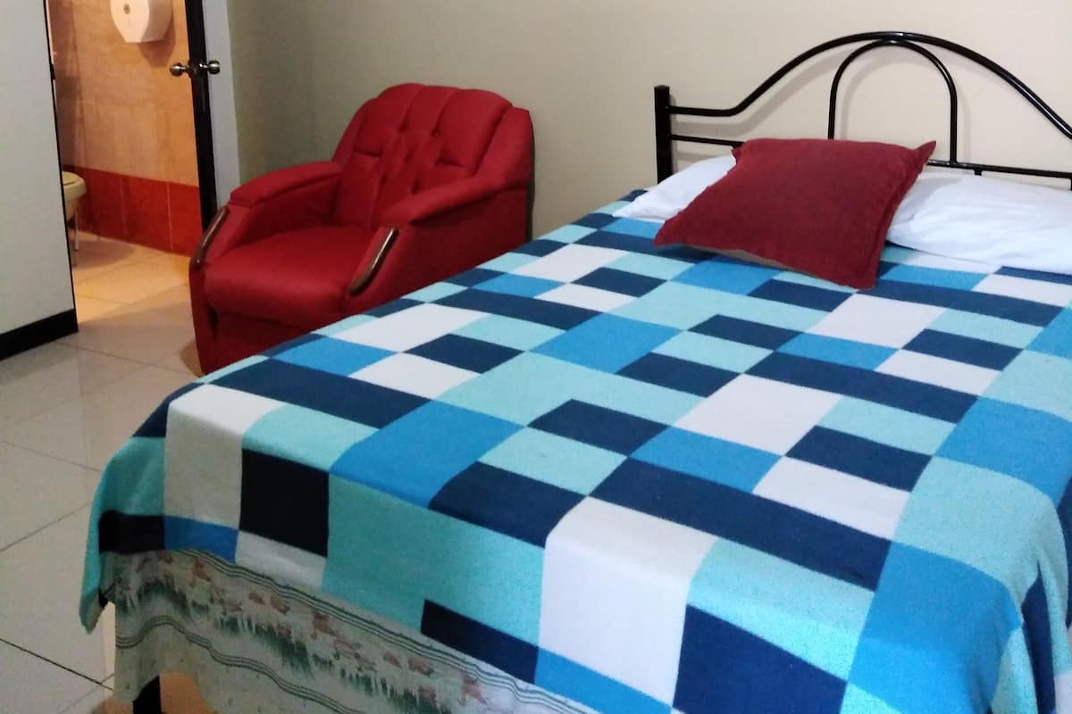 Basic Double Room, Garden View