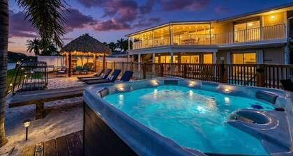 Waterfront Villa | BBQ, Pool, Cinema and Tiki