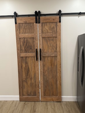 Interior - Hidden Gem Studio Behind Shopaholics Only Boutique (Red Bay)