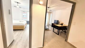 Iron/ironing board, WiFi, bed sheets