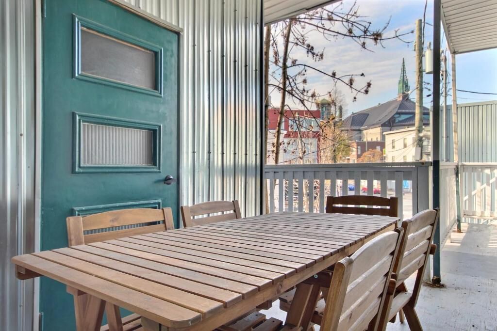Apartment | Outdoor dining
