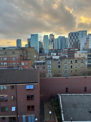 Miscellaneous - Lovely and Stylish Apartment: 3 bedroom&1 Living Room (London)