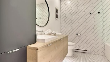 Apartment | Bathroom