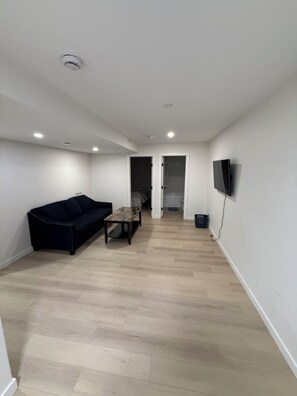 Interior - Cozy 1 bedroom basement suite with private entrance from the side of the house (Winnipeg)