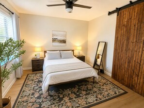 4 Schlafzimmer, Bügeleisen/Bügelbrett, Reisekinderbett, WLAN