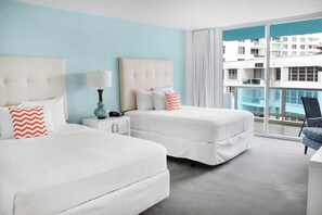 Room - 2 X 2 Bedroom Suites Partial OceanView, beachaccess adjacent rooms C D E F units (Miami Beach)