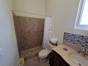 Bathroom - Calypso Cove (Nassau)
