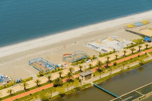 Beach - Batumi horizon luxury apartyament (Batumi)