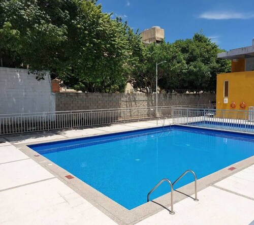 Comfortable apartment in Barranquilla, warmth of home, with pool, parking, gym and wifi.