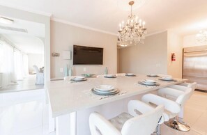 Dining - Exclusive 6Bed5Bath Penthouse • NYC view • Parking (Weehawken Township)