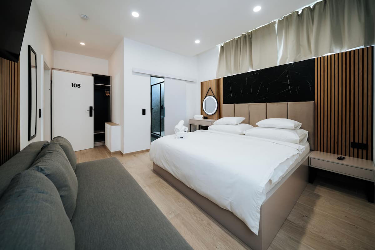 Superior Double Room, Courtyard View | In-room safe, blackout drapes, soundproofing, free WiFi