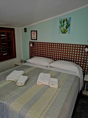 Iron/ironing board, WiFi, bed sheets - Villa in residence 150mt from the beach. Ideal for families with children (Fontane Bianche)
