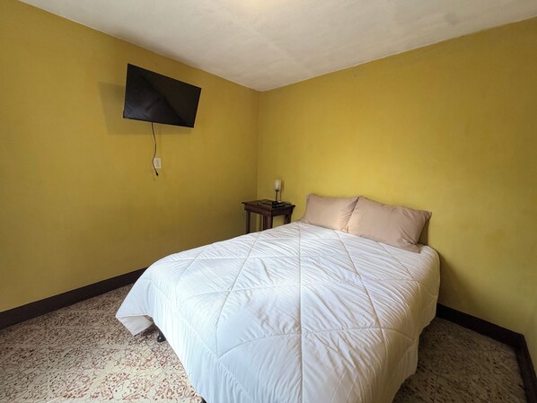 Chambre, vue jardin