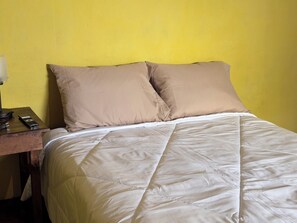 Economy Double Room, Garden View | Free WiFi - Hotel Itzel (Coban)