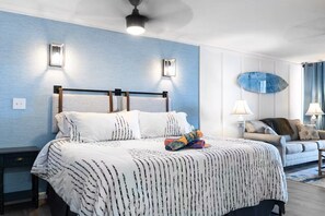 Room - Waterfront Escape Steps to Sapphire Beach (East End)