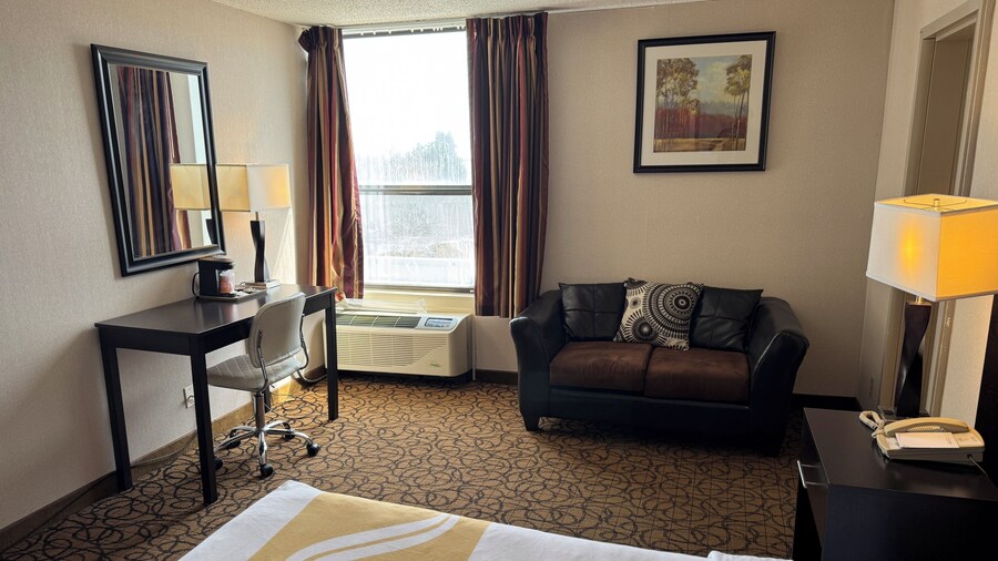 Escanaba Stay inn & suites