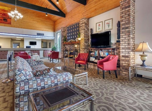 Escanaba Stay inn & suites