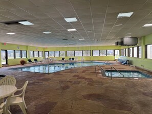 Indoor pool - Escanaba Stay inn & suites (Escanaba)