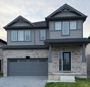 Exterior detail - Unforgettable Memories- Close to Niagara (Fort Erie)