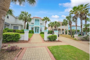 Exterior - Mediterranean Destin Villa - A Cotta Getaway: Private Saltwater Pool, Golf Cart & Beach Access (Destin)