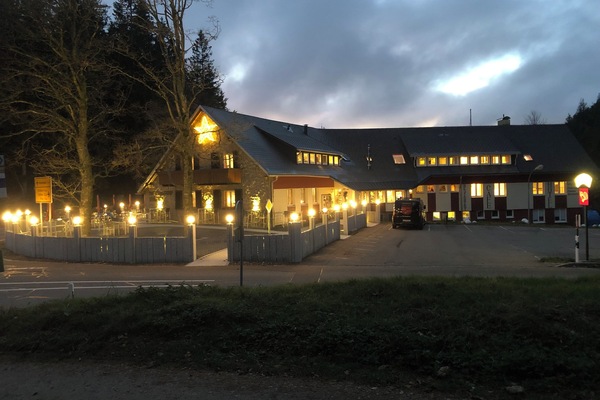 Waldhotel Auerhahn "Hochkopfhaus", (Todtnau), LHS 10150-Hotel-Ansicht