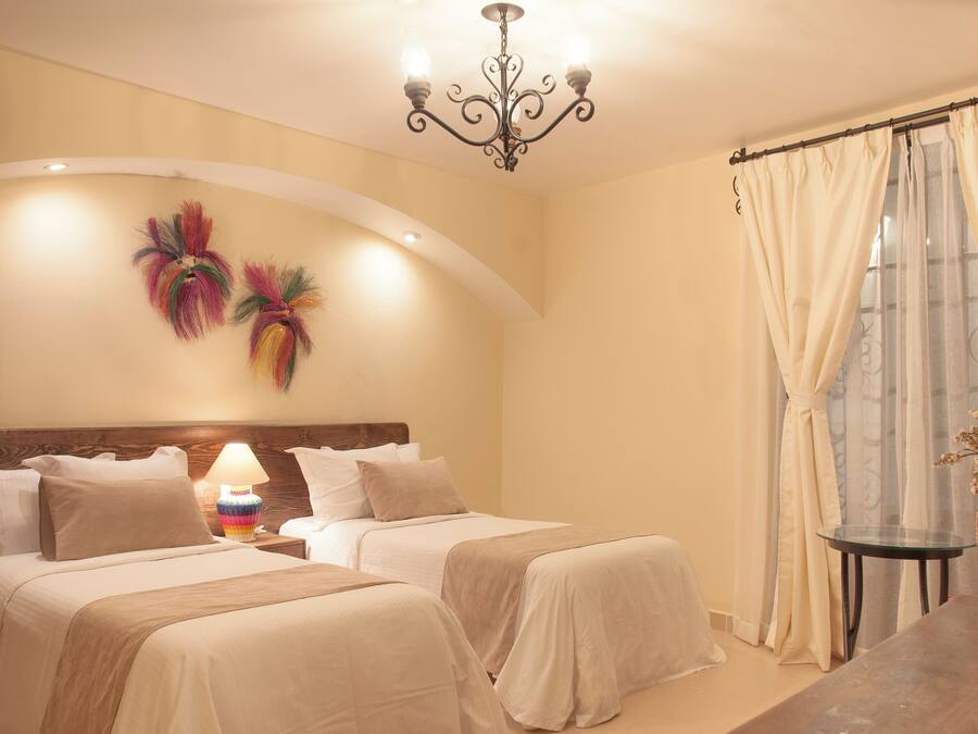 Twin Room | Free WiFi