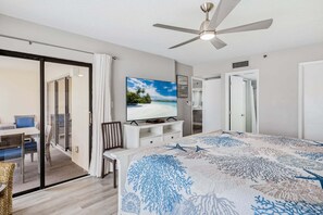 Iron/ironing board, free WiFi, bed sheets - Reef Club 302 Gulf View Condo w/ Pool, Beach Access, Tennis & Sunsets (Indian Rocks Beach)