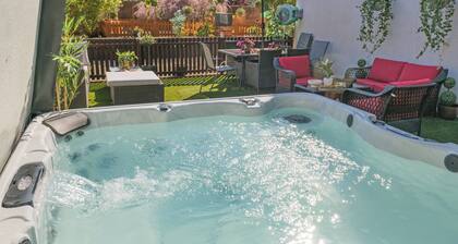 Sampford Hideaway Retreat