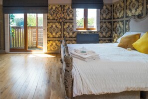 1 bedroom, iron/ironing board, free WiFi, bed sheets - Sampford Hideaway Retreat (Saffron Walden)