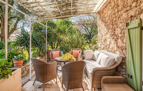 Wunderschönes Haus in Grasse mit privatem Swimmingpool, der sowohl drinnen als.