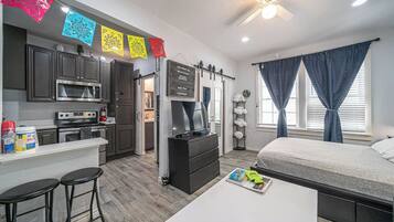 1 bedroom, iron/ironing board, WiFi, bed sheets