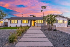 Exterior - The Shangri La | 4BR Retreat with Pool, Spa & Fire Pit (Phoenix)