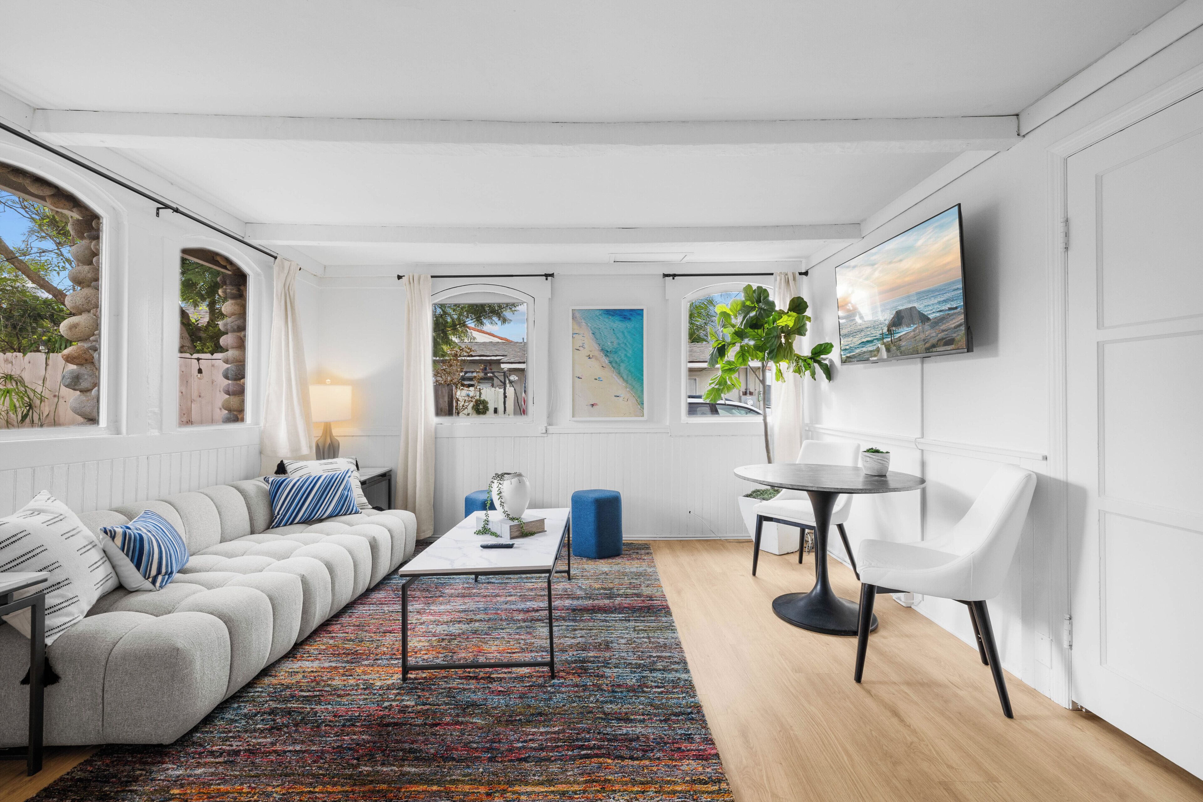 Smart TV, offices