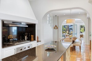 House | 4 bedrooms - The Canal Escape - Canal-front Italian Villa (Venice)