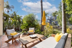 House | 4 bedrooms - The Canal Escape - Canal-front Italian Villa (Venice)